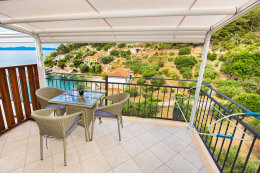 A5 - apartmány Antun, jižní zátoka ostrova Hvar, Chorvatsko