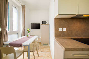 Apartmán typ "C (2+2)" pro 3–4 osoby, 1. poschodí