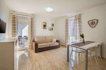 Apartmán typ "D (2+2)" pro 3–4 osoby, 1. poschodí