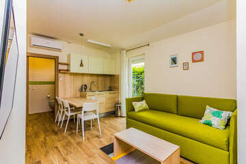 Apartmán typ "F (2+1)" pro 2–3 osoby, přízemí<br />