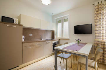 Apartmán typ "G (2+2)" pro 3–4 osoby, 1. poschodí