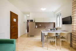 Apartmán typ "G (2+2)" pro 3–4 osoby, 1. poschodí