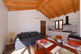 Robinzonský domek Bunja, Tkon, ostrov Pašman, Chorvatsko