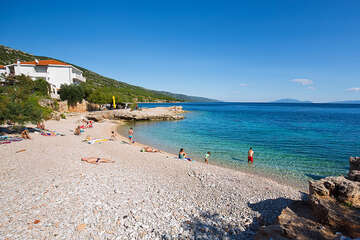 Zavala - pláž pod domem Jasna, ostrov Hvar, Chorvatsko