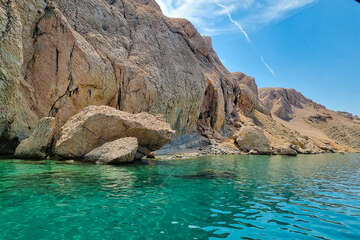 Skaliska u zátoky Slana, lodní výlet Pažským zálivem, ostrov Pag, Chorvatskoodní výlet Pažským zálivem, ostrov Pag, Chorvatsko