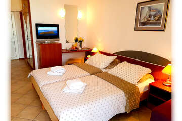 Hotel Brzet***: príklad trojlôžkovej izby<br />
- s polpenziou