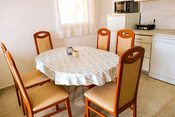 A2 - apartmány Slavuj, Privlaka, Zadarská riviéra, Chorvatsko