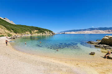 Pag - Bošana - pláž, ostrov Pag, Chorvatsko