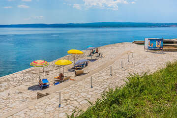 Mobilhome Tropical - betonová pláž 180 m od mobilhomů, Selce, Crikvenická riviéra, Chorvatsko