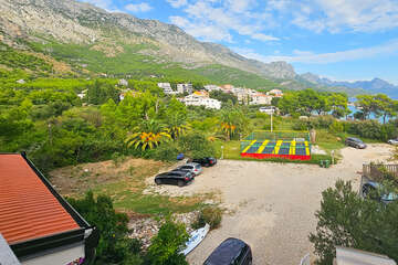 Apartmány Živogošće 11 - prostorné parkoviště u domu, Živogošće - Blato, Makarská riviéra, Chorvatsko