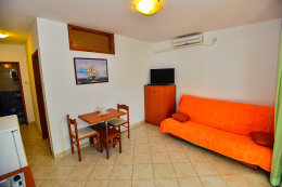 A13 - apartmány Maćina, Živogošće-Blato, Makarská riviéra, Chorvatsko