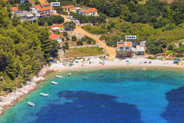 Jižní zátoky ostrova Hvar - letecký pohled, apartmány, Chorvatsko