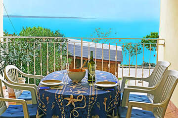 Apartmány Nostalgija - výhled z terasy apartmánu A3, Mandre, ostrov Pag, Chorvatsko