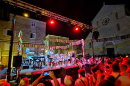 Pag - letní karneval, ostrov Pag, Chorvatsko