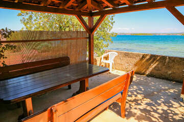 Penzion Magazin - altánek u pláže, Tkon, ostrov Pašman, Chorvatsko