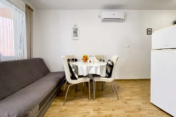 A1 - apartmány Džina, Privlaka, Zadarská riviéra, Chorvatsko