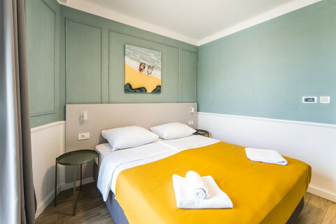 Dvoulůžkový pokoj, Hotel Plaža, město Pag, ostrov Pag, Chorvatsko