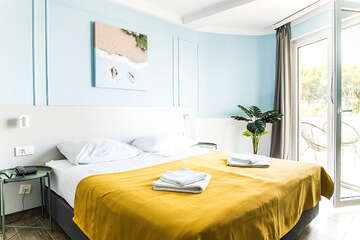 Dvoulůžkový pokoj s balkónem, Hotel Plaža, město Pag, ostrov Pag, Chorvatsko