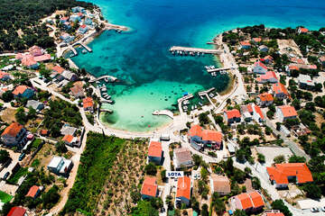 Apartmány Lota - letecký pohled, Jakišnica, ostrov Pag, Chorvatsko