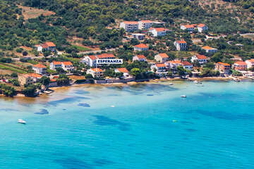 Tkon - letecký pohled, ostrov Pašman, Chorvatsko