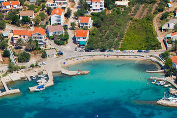 Apartmány Lota - letecký pohled, Jakišnica, ostrov Pag, Chorvatsko