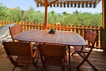 Mobilhome Klanac M2 - terasa, Tkon, ostrov Pašman, Chorvatsko