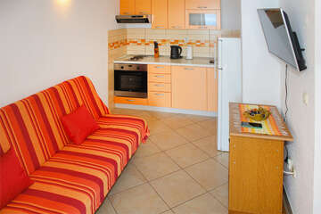 apartmány Mali Luka: apartmán A4 pre 4-5 osôb, <br />
3. poschodie