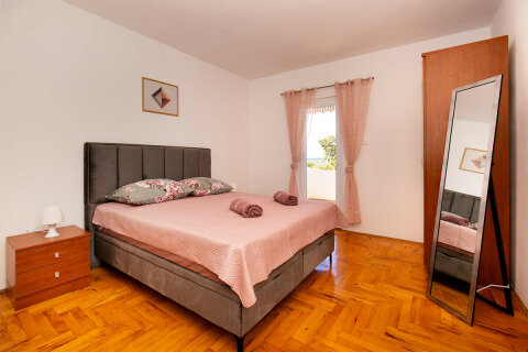 A6 - apartmány Roza pro 4-6 osob, dolní budova - 2. poschodí