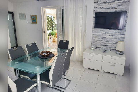 A1 - apartmány Plaža, Jižní zátoky ostrova Hvar, Chorvatsko