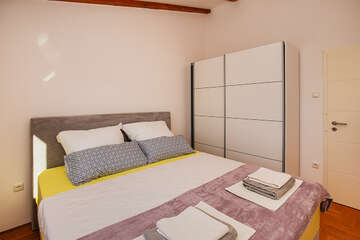 apartmány Suzana: apartmán A5 pre 4 osoby,<br />
2. poschodie