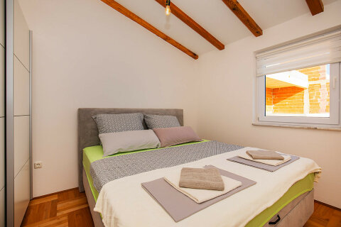 apartmány Suzana: apartmán A5 pre 4 osoby,<br />
2. poschodie