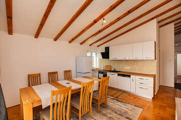 apartmány Suzana: apartmán A5 pre 4 osoby,<br />
2. poschodie