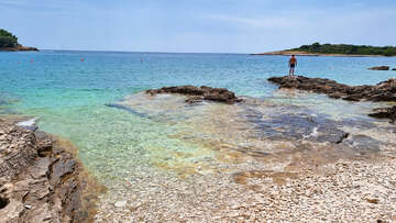 Apartmány Banjole 11 - koupání z malé oblázkové pláže 180 m od domu, Pula - Banjole, Istrie, Chorvatsko