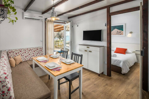 Mobilhome Mon Perin Resort - typ "A" - Mobilhome Colona Deluxe, Bale - Rovinj, Istrie, Chorvatsko