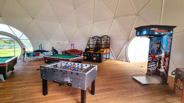 Mobilhome Mon Perin Resort - vnitřní herna v areálu Paleo Water Park, Bale - Rovinj, Istrie, Chorvatsko