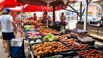 Pula - městská tržnice (otevřena denně do 13.30 hod.), Istrie, Chorvatsko