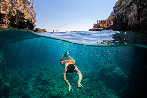 Pula - šnorchlování u Galebove stijene, Istrie, Chorvatsko