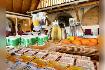 Apartmány Garden Resort-M - snídaně v restauraci, Potočnica, ostrov Pag, Chorvatsko