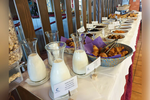 Resort Centinera*** - bufetové snídaně v hotelu, Banjole u Puly, Istrie, Chorvatsko