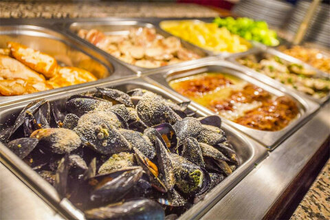 Hotel Flores**** - v restauraci, Poreč, Istrie, Chorvatsko