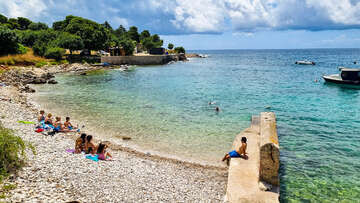 Apartmány Moderna - oblázková pláž Zelenika 100 m od domu, Pula, Istrie, Chorvatsko