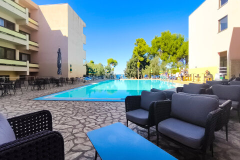 Hotel Donat*** - hotelový bazén, Zadar, Chorvatsko