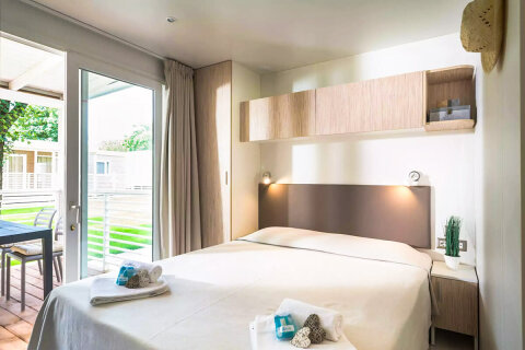 Mobilhome Lodge Premium pro 4–6 osob, Resort BiVillage, Fažana, Istrie, Chorvatsko