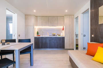 Mobilhome Lodge Premium pro 4–6 osob, Resort BiVillage, Fažana, Istrie, Chorvatsko