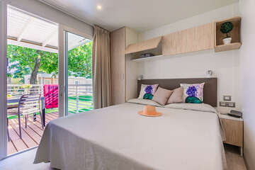 Mobilhome Lodge Premium pro 4–6 osob, Resort BiVillage, Fažana, Istrie, Chorvatsko