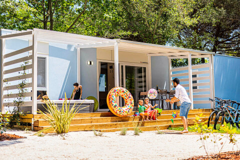 Mobilhome Lodge Prestige Relax pro 4–5 osob, Resort BiVillage, Fažana, Istrie, Chorvatsko