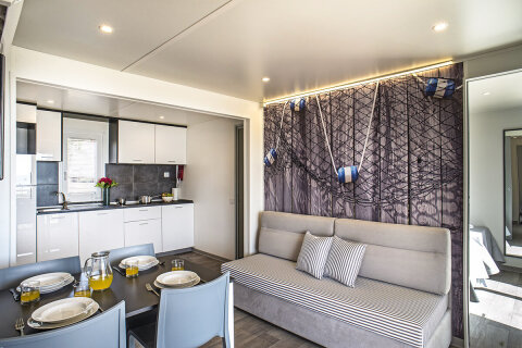 Mobilhome Lodge Deluxe Sea View pro 4–5 osob, Resort BiVillage, Fažana, Istrie, Chorvatsko