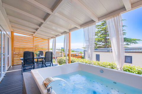 Mobilhome Salumbra Premium s jacuzzi, Selce, Crikvenická riviéra, Chorvatsko