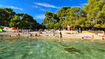 Rovinj - pláže, Istrie, Chorvatsko