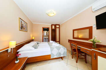 Pokoj Standard pro 2 osoby - Resort San Antonio***, Biograd na Moru, Zadarská riviéra, Chorvatsko